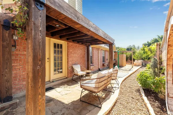 $2,400 | 6912 Harvey Lane, Plano, TX 75023