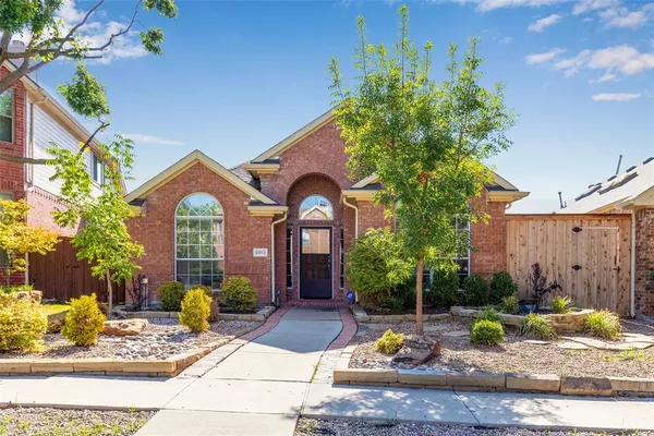 $2,400 | 6912 Harvey Lane, Plano, TX 75023
