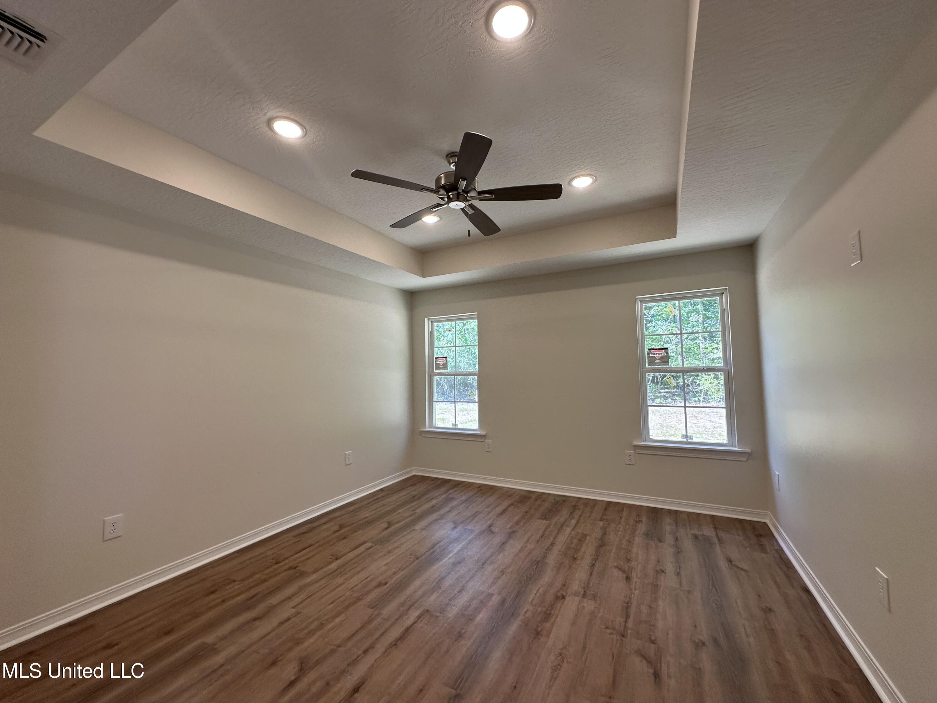 14 The Oaks Drive Sumrall, MS 39482 - Photo 8 of 10 IMG_0728