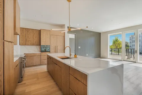 $1,379,000 | 321 31st Avenue North, Unit 111, Nashville, TN 37203