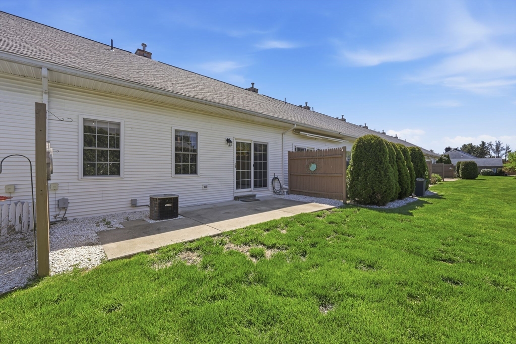 18 Castle Hills Road, Unit G Agawam, MA 01001 - Photo 38 of 39 Gallery Image 38
