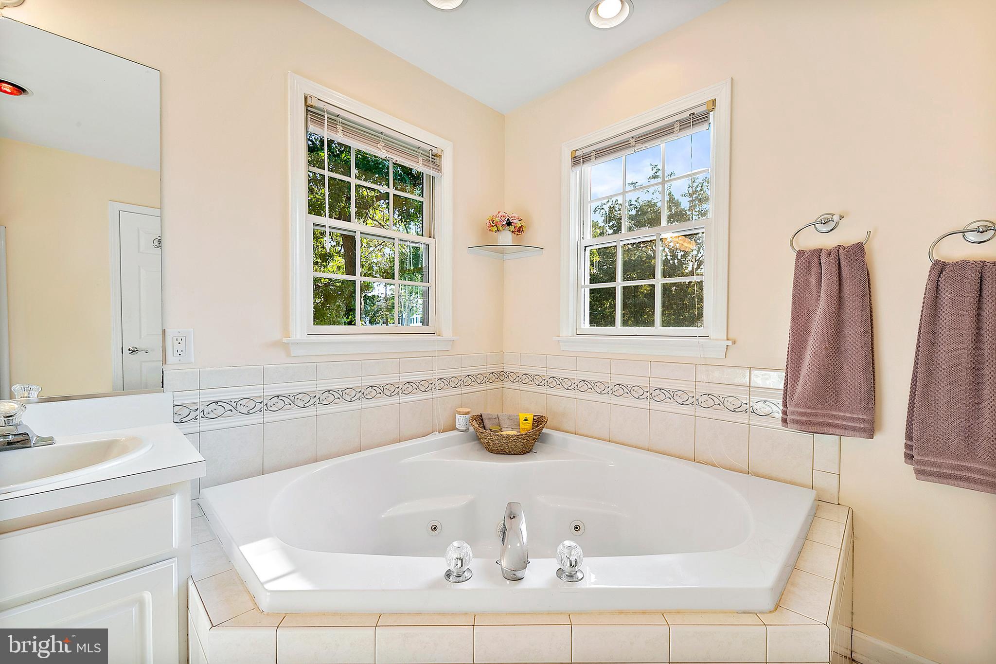 119 Toggle Road Manahawkin, NJ 08050 - Photo 28 of 75