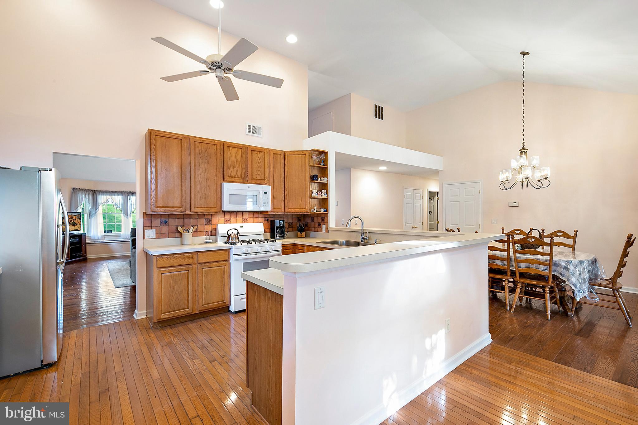 119 Toggle Road Manahawkin, NJ 08050 - Photo 9 of 75