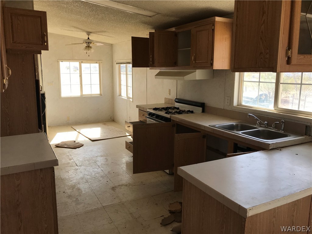 3374 McConnico Road Golden Valley, AZ 86413 - Photo 13 of 25 Gallery Image 13