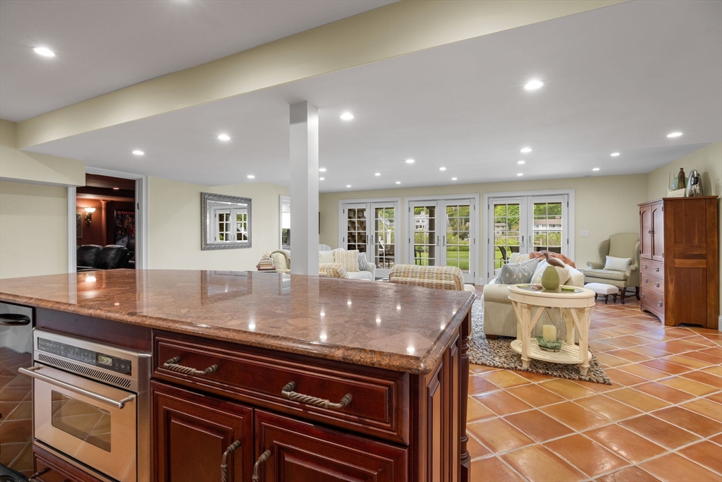 8 Bowsprit Point Mashpee, MA 02649 - Photo 37 of 42 Gallery Image 37