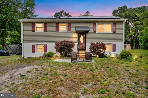 $390,000 | 28 West Shore Drive, Southampton, NJ 08088