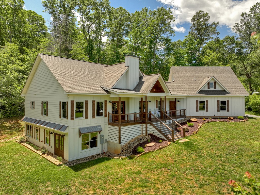 3181 Sugar Creek Road Blue Ridge, GA 30513 - Photo 4 of 71