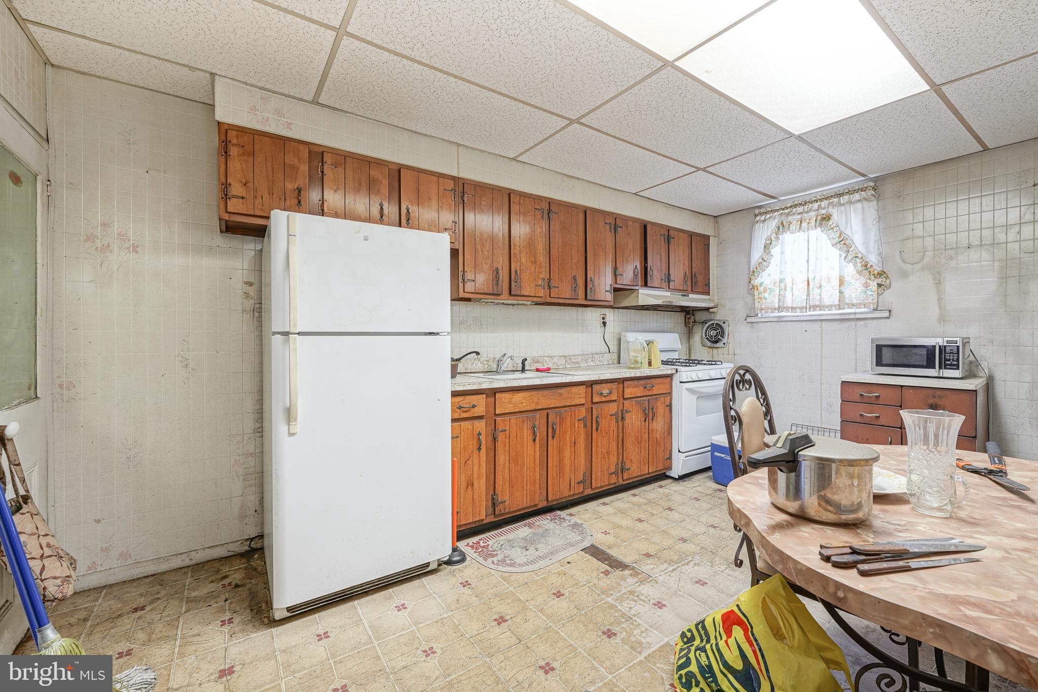 1810 Tasker Street Philadelphia, PA 19145 - Photo 14 of 26