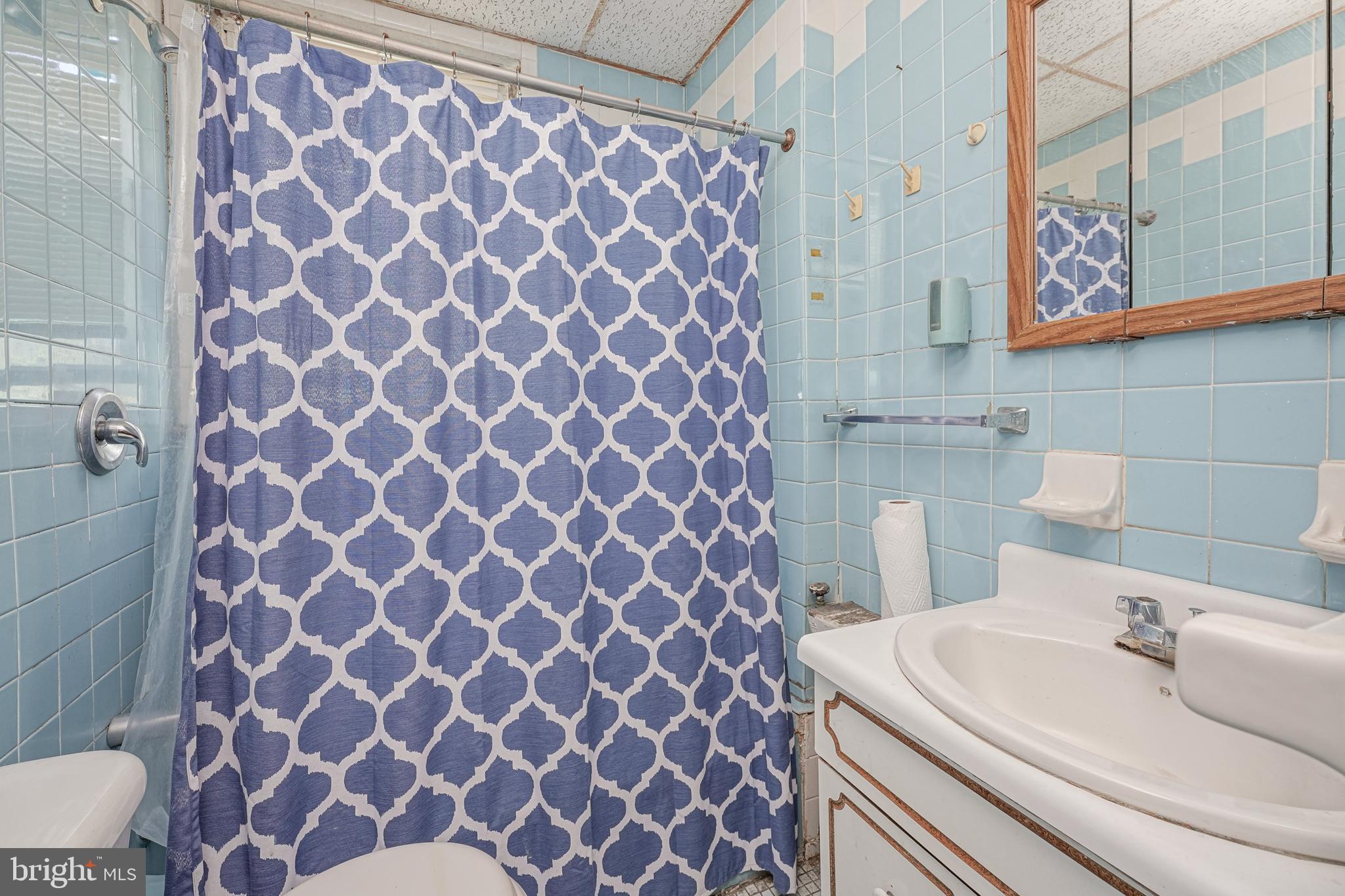 1810 Tasker Street Philadelphia, PA 19145 - Photo 19 of 26