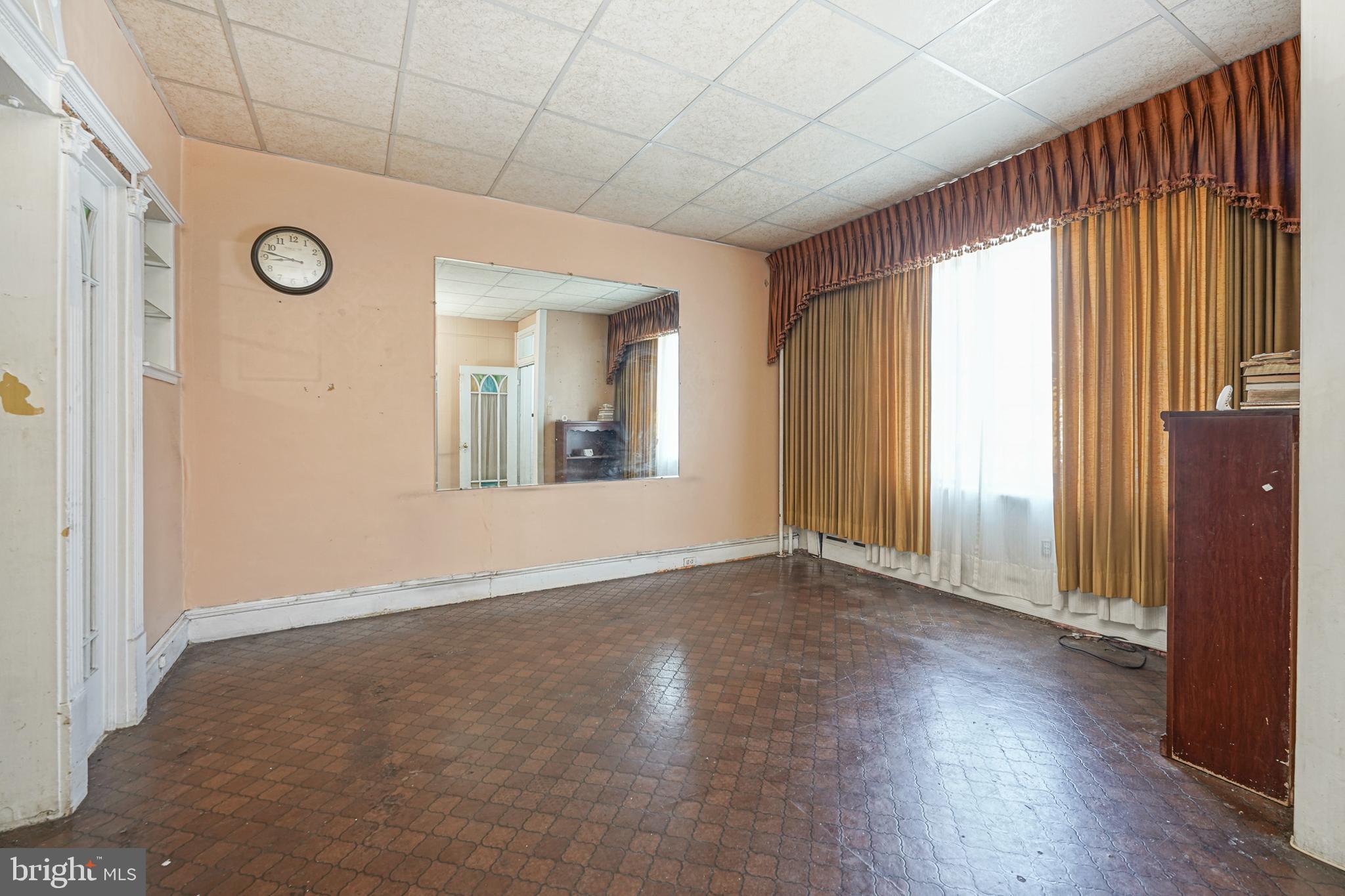 1810 Tasker Street Philadelphia, PA 19145 - Photo 7 of 26