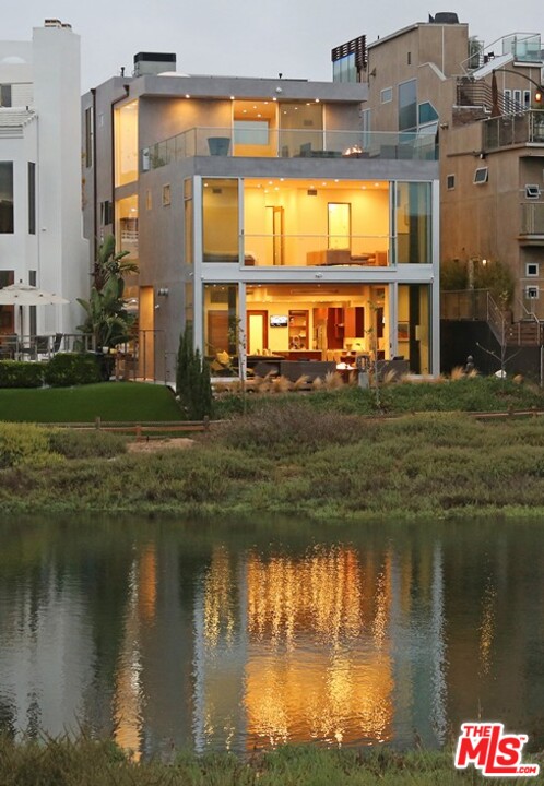 4107 Roma Court Marina del Rey, CA 90292 - Photo 25 of 27