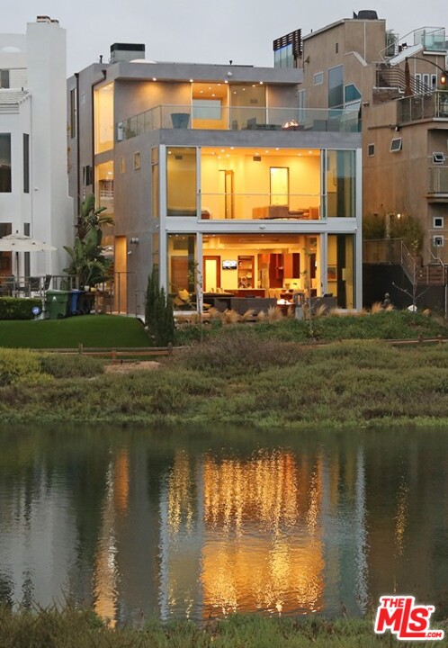 4107 Roma Court Marina del Rey, CA 90292 - Photo 26 of 27