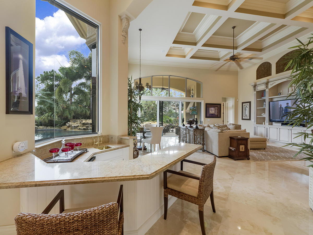 114 Playa Rienta Palm Beach Gardens, FL 33418 - Photo 12 of 52 14 Wet Bar
