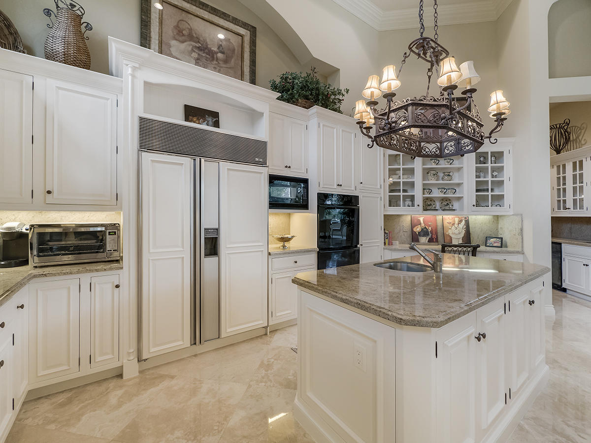 114 Playa Rienta Palm Beach Gardens, FL 33418 - Photo 14 of 52 16 Kitchen