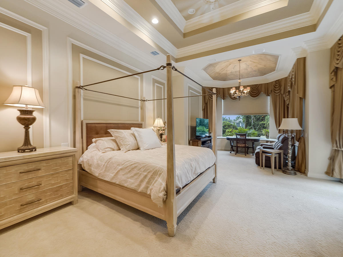 114 Playa Rienta Palm Beach Gardens, FL 33418 - Photo 19 of 52 20 Master Bedroom