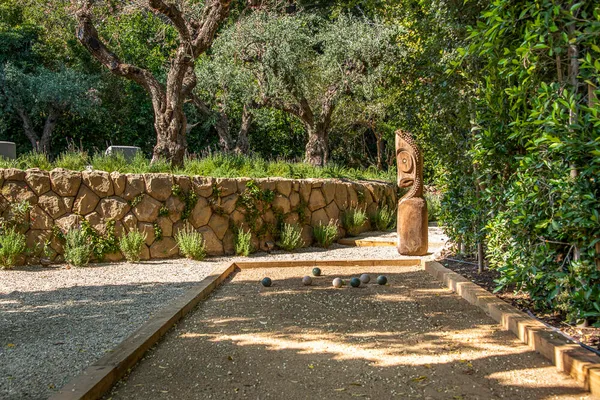 a view of yard with an outdoor seating