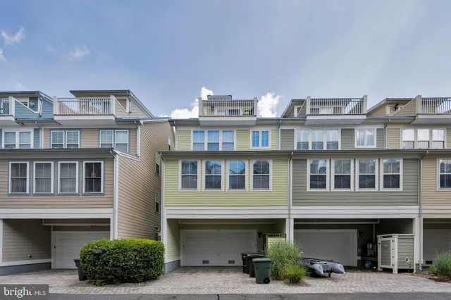 $899,000 | 29 Sunset Island Drive, Ocean City, MD 21842