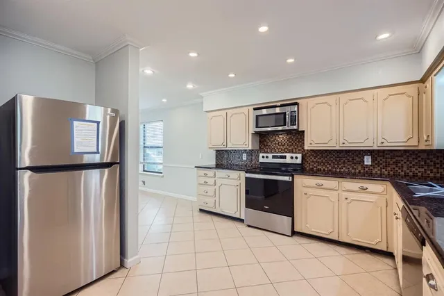 $500,000 | 13460 Mill Grove Lane, Dallas, TX 75240