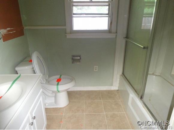 54 Clarence Hall Road Sylva, NC 28779 - Photo 6 of 7 Gallery Image 6