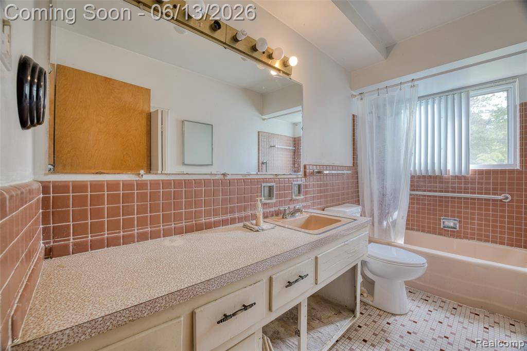3020 Glengary Road Commerce Township, MI 48382 - Photo 15 of 39