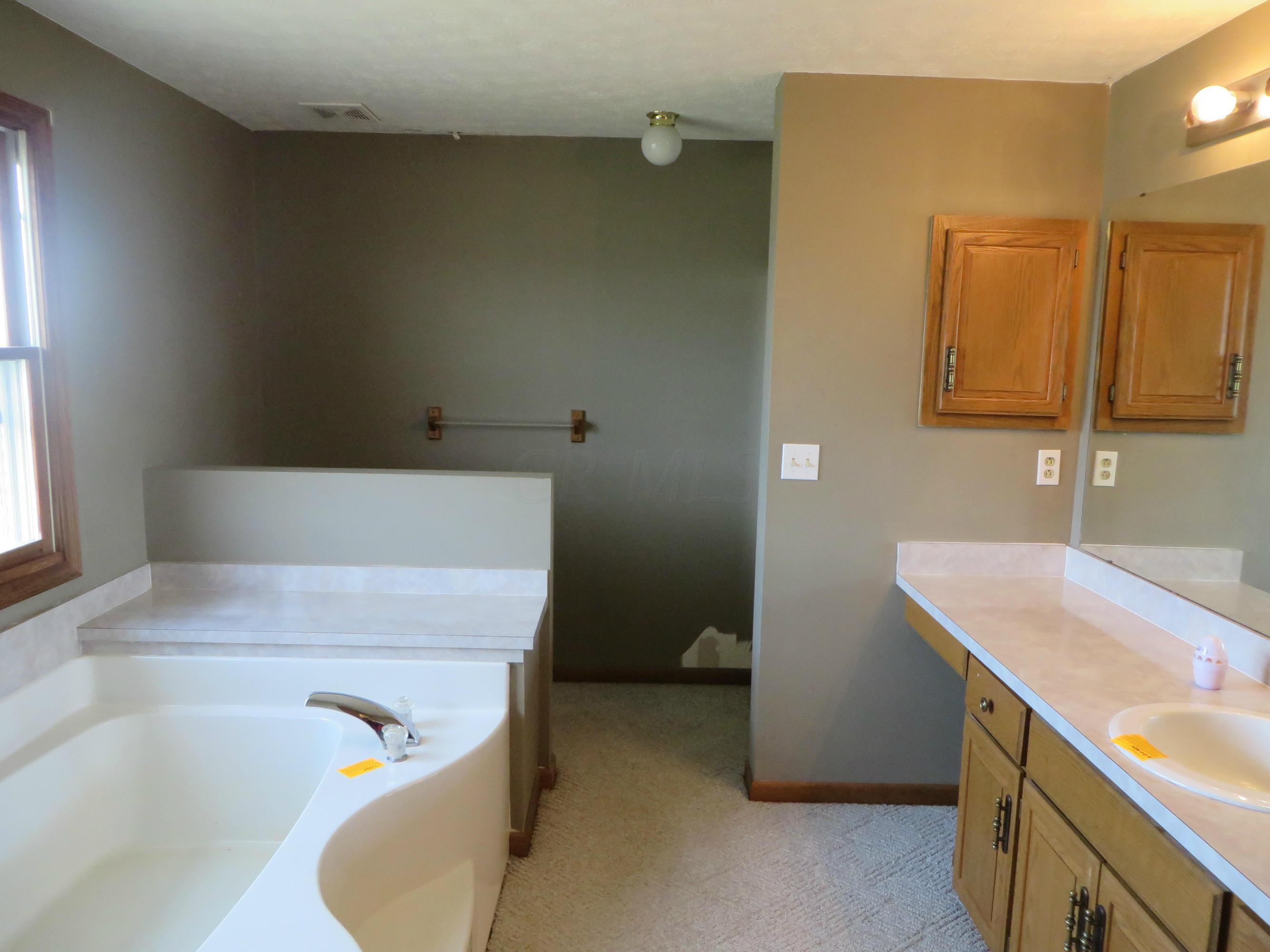7838 Darby Road Circleville, OH 43113 - Photo 8 of 12 Gallery Image 8