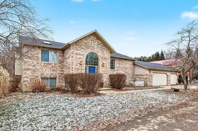 $525,000 | 5186 Windsor Highway, Potterville, MI 48876