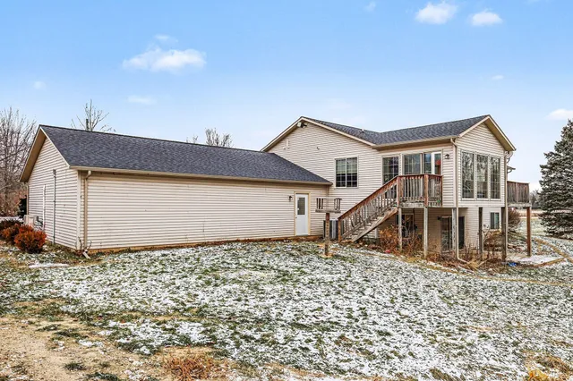 $525,000 | 5186 Windsor Highway, Potterville, MI 48876