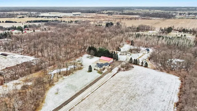 $525,000 | 5186 Windsor Highway, Potterville, MI 48876