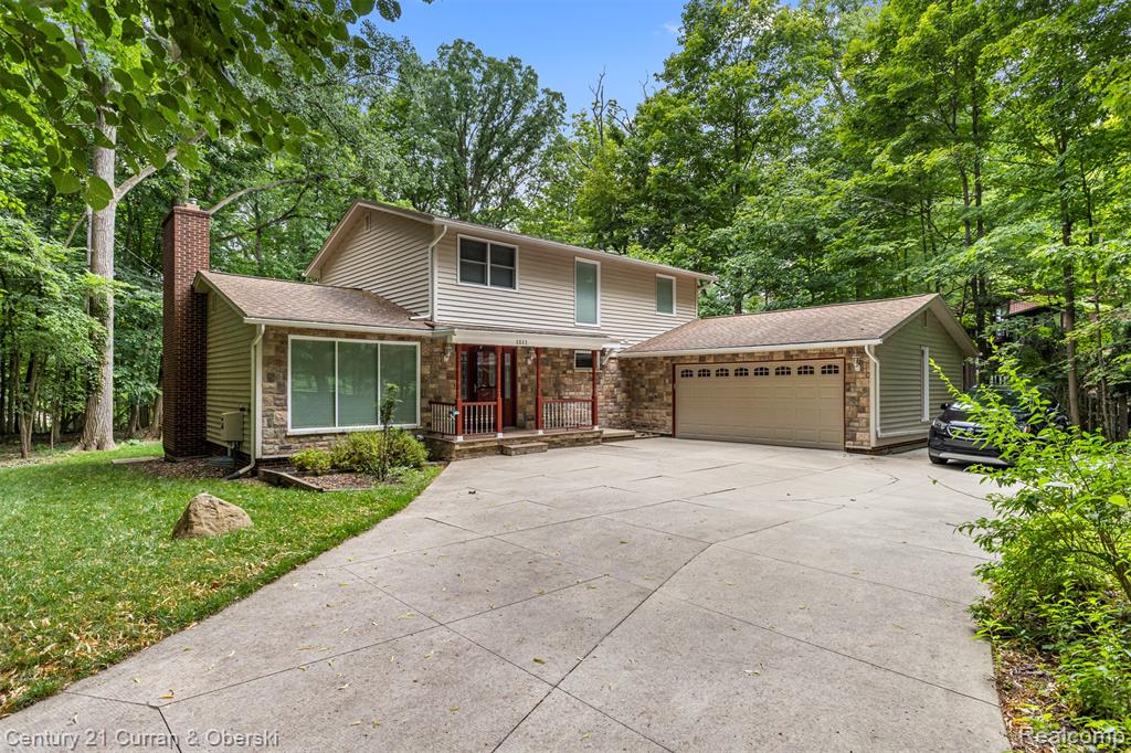 1511 Gracedale Drive Rochester Hills, MI 48309 - Photo 1 of 31