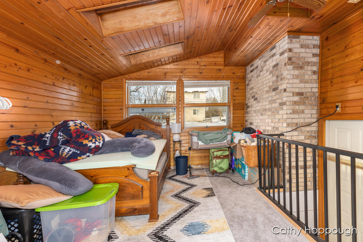 220 North Maple Avenue Maple Rapids, MI 48853 - Photo 21 of 43 IMG_1020