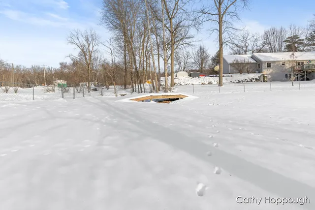 $270,000 | 220 North Maple Avenue, Maple Rapids, MI 48853