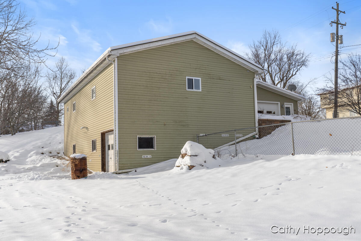 220 North Maple Avenue Maple Rapids, MI 48853 - Photo 28 of 43 IMG_1027