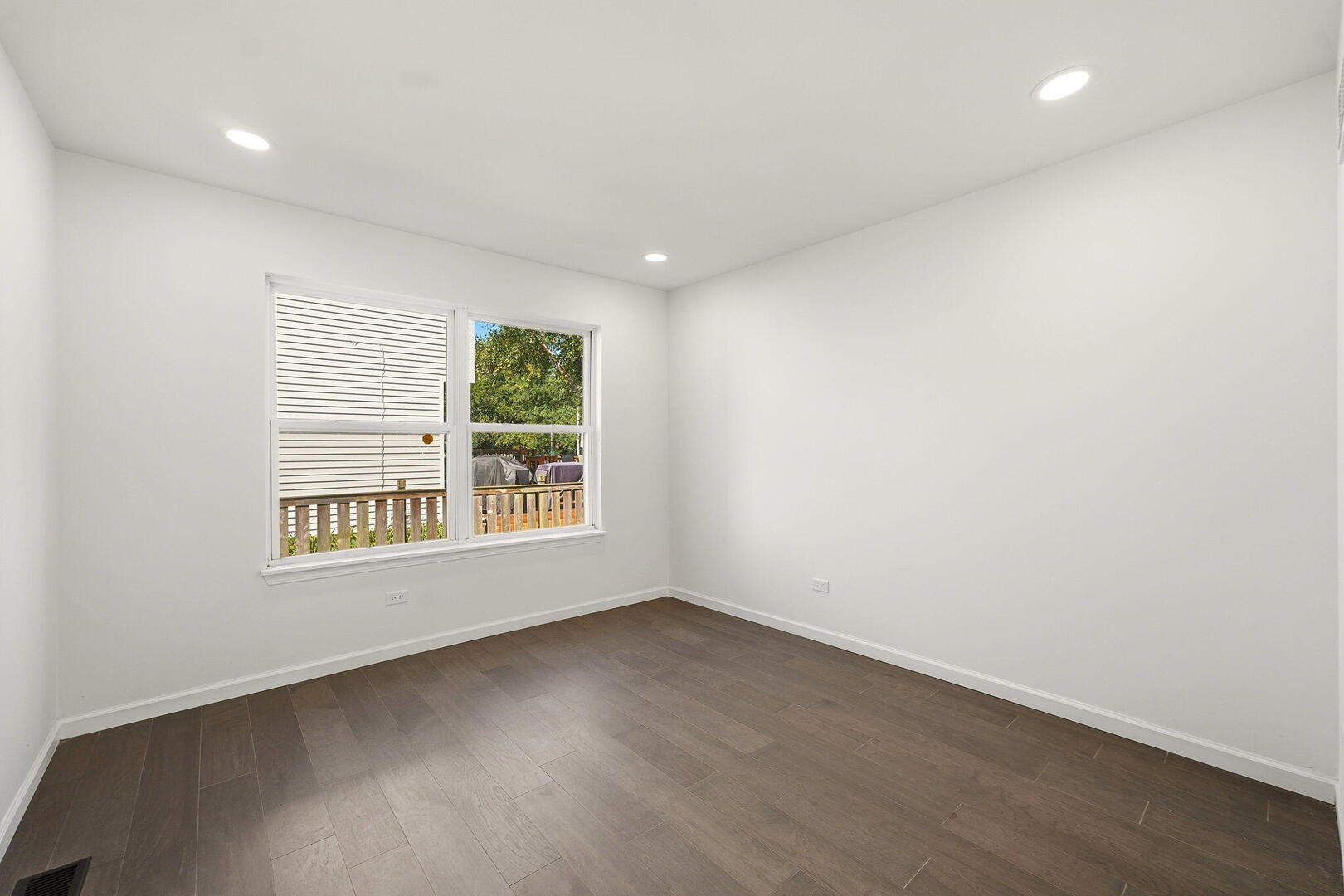 1818 Pebblestone Drive Romeoville, IL 60446 - Photo 11 of 22 Gallery Image 11