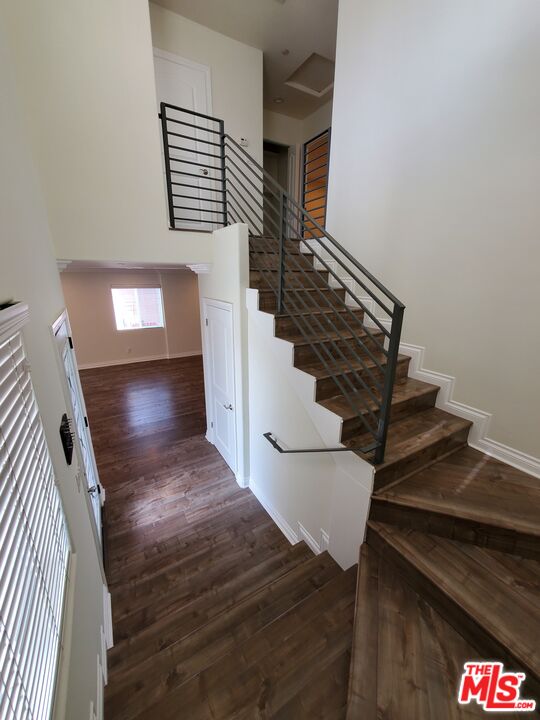 2227 Hauser Boulevard Los Angeles, CA 90016 - Photo 19 of 27 a view of entryway and hall with wooden floor