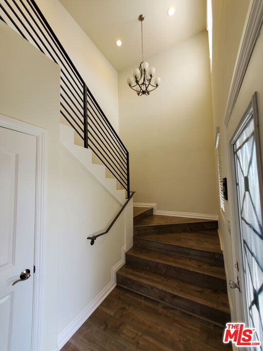 2227 Hauser Boulevard Los Angeles, CA 90016 - Photo 9 of 27 a view of entryway