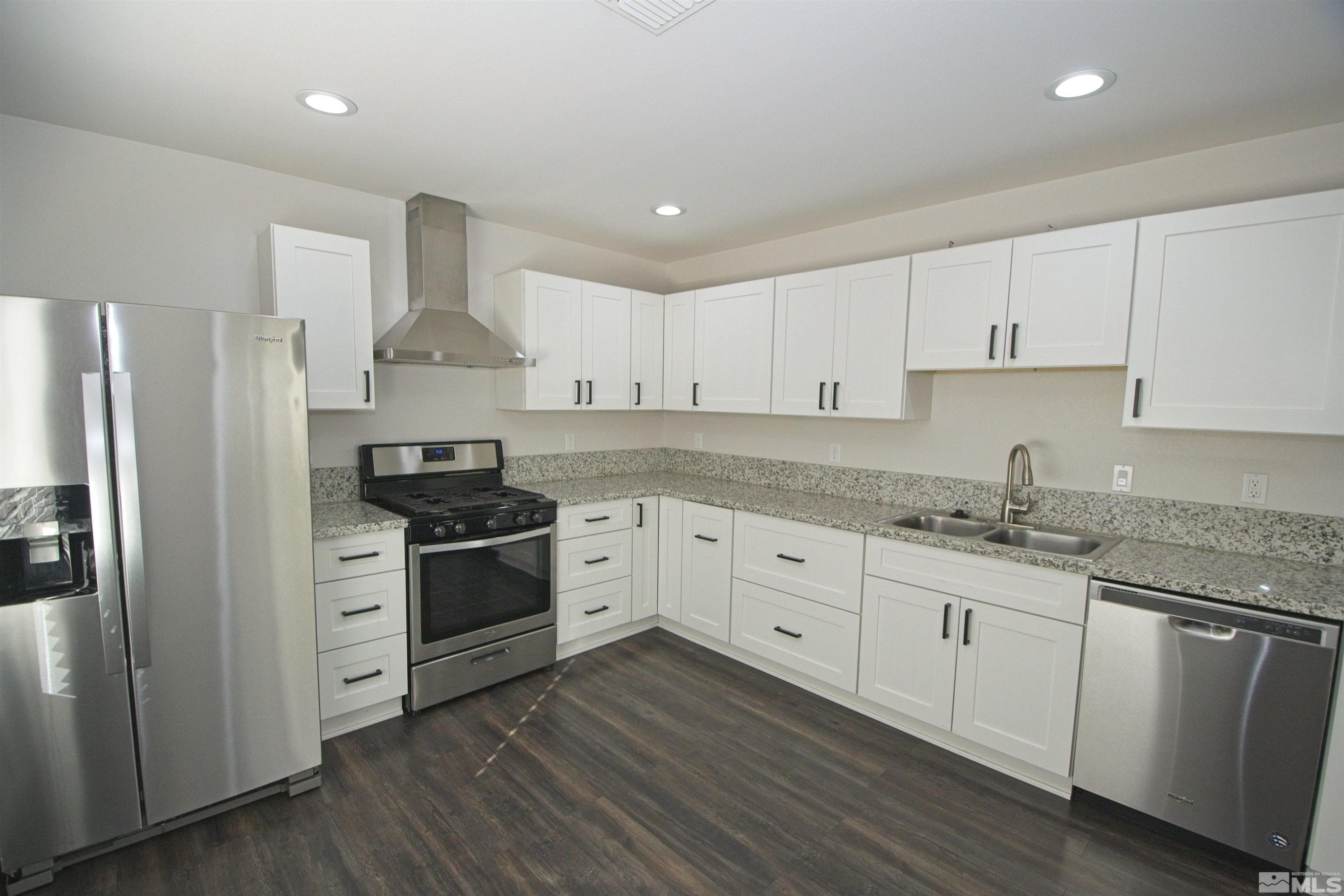 626 Valley Road, Unit 202 Reno, NV 89512 - Photo 2 of 10 Photo 2