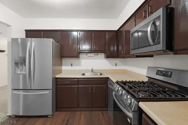 $3,750 | 89 Stockton Court, Morris Plains, NJ 07950