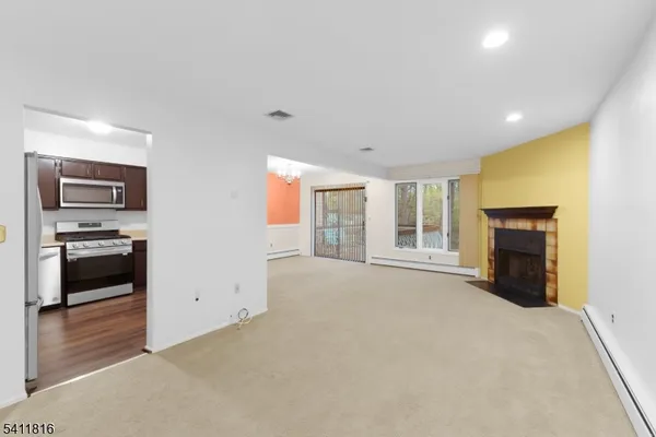 $3,600 | 89 Stockton Court, Morris Plains, NJ 07950