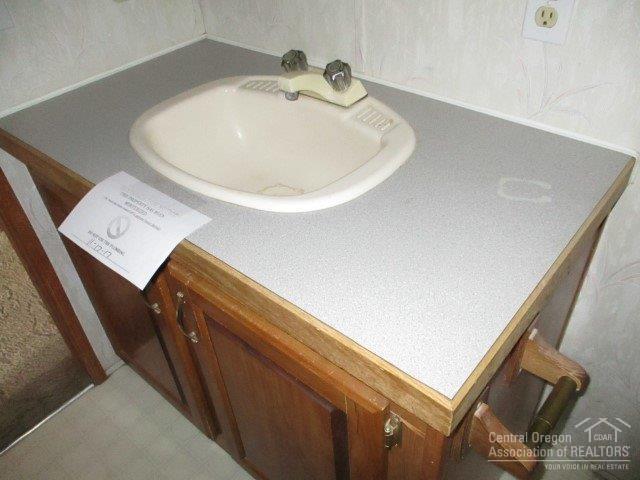 62700 Todd Road Bend, OR 97701 - Photo 9 of 14 Gallery Image 9