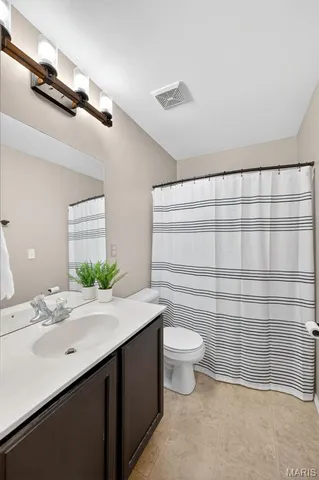 $225,000 | 118 Homeshire Drive, Wentzville, MO 63385