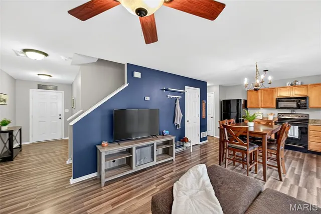 $225,000 | 118 Homeshire Drive, Wentzville, MO 63385