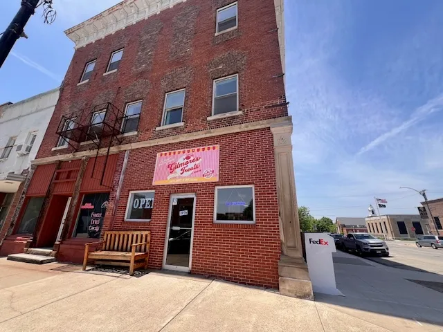 $153,000 | 505 West Side Square, Clinton, IL 61727