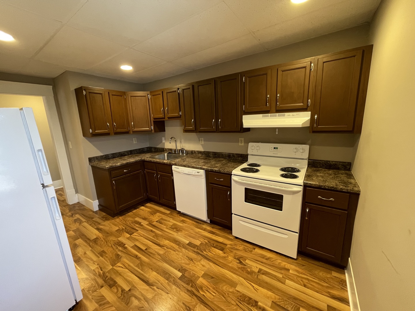 505 West Side Square Clinton, IL 61727 - Photo 12 of 37