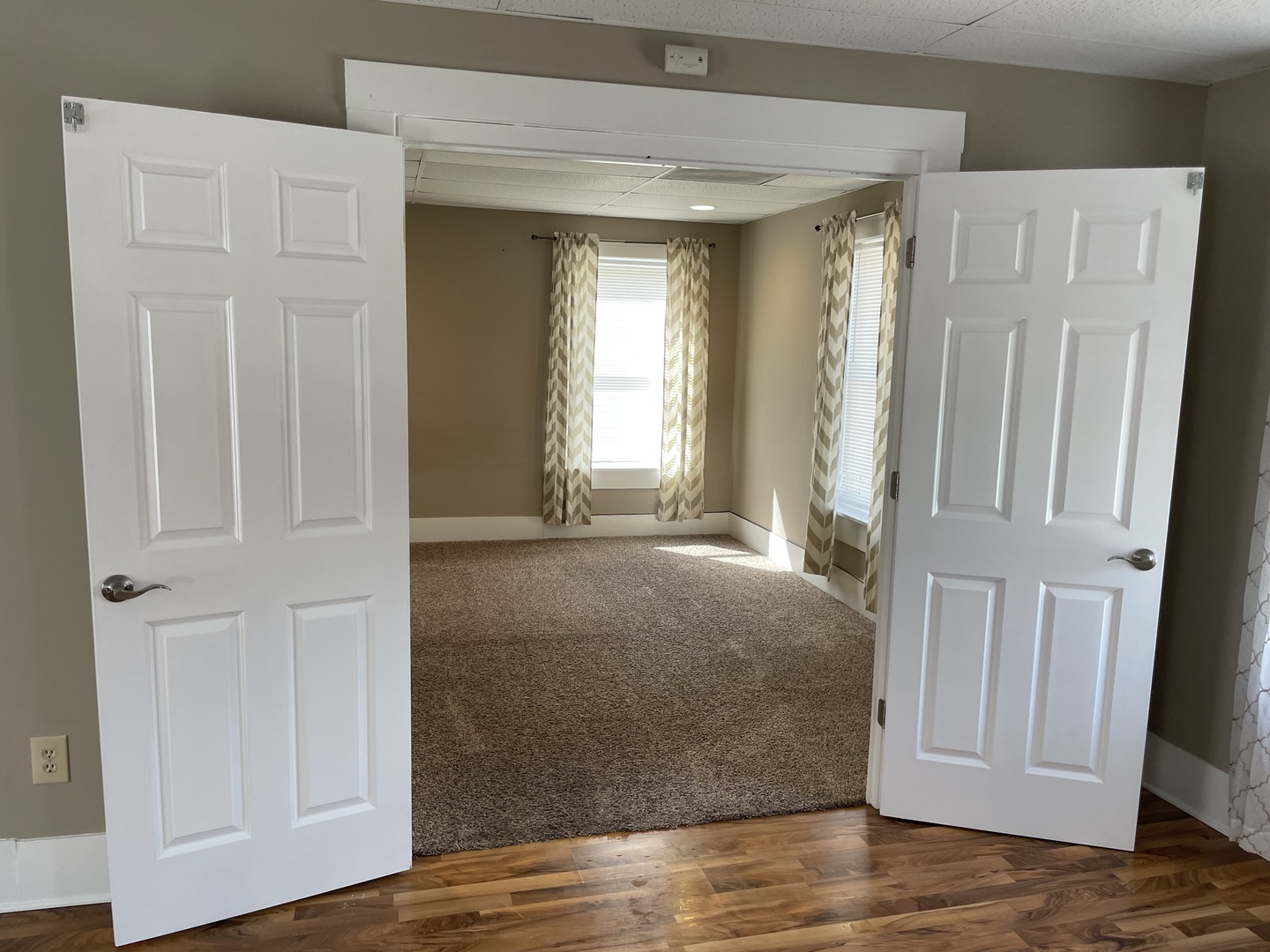 505 West Side Square Clinton, IL 61727 - Photo 14 of 37