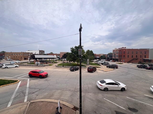 505 West Side Square Clinton, IL 61727 - Photo 23 of 37