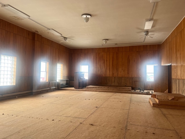 505 West Side Square Clinton, IL 61727 - Photo 29 of 37