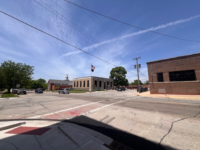 505 West Side Square Clinton, IL 61727 - Photo 37 of 37