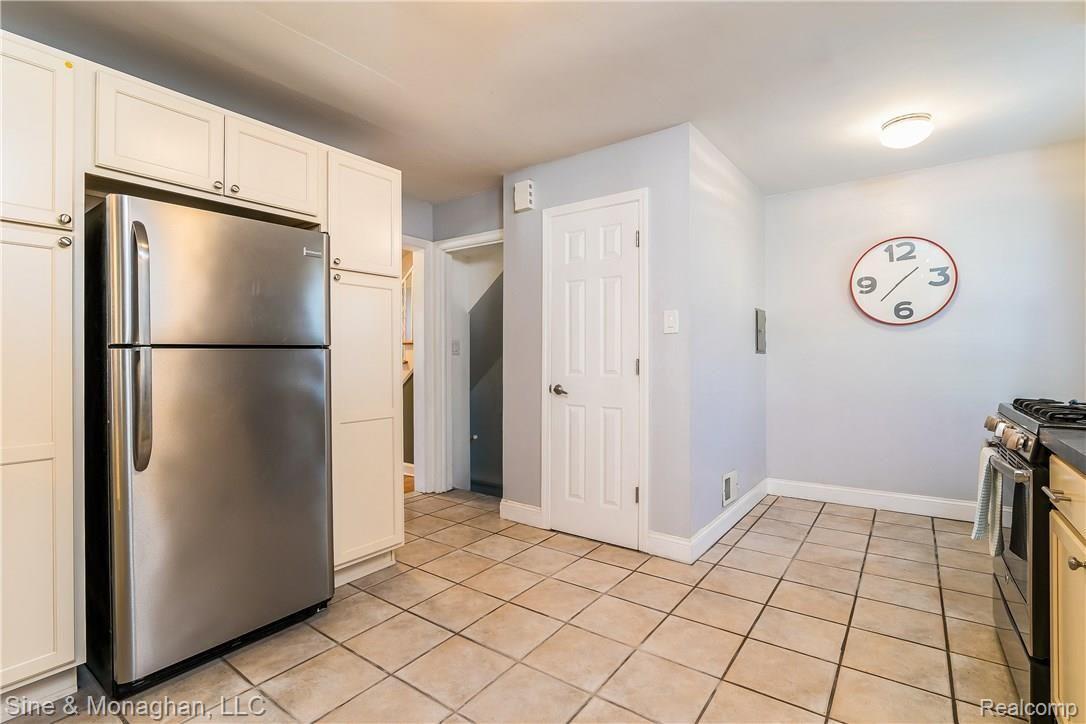 3867 Harvard Road Detroit, MI 48224 - Photo 13 of 40 012-Kitchen-4849822-large.jpg