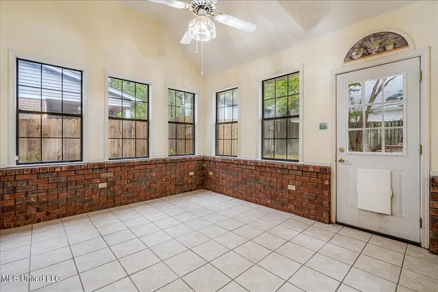 $350,000 | 4040 Windermere Drive, Nesbit, MS 38651