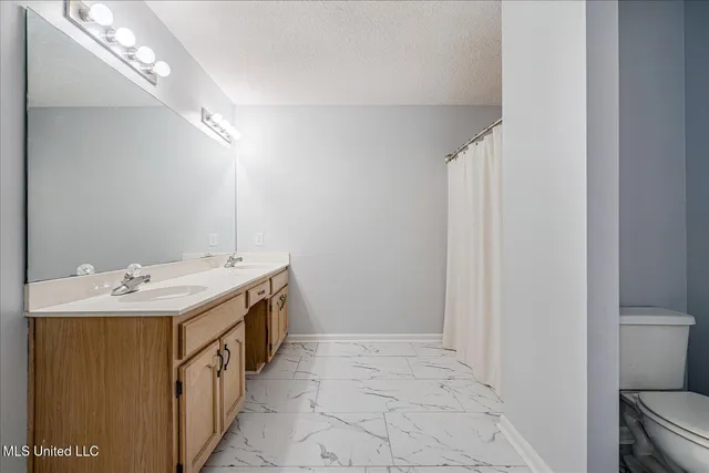 $350,000 | 4040 Windermere Drive, Nesbit, MS 38651